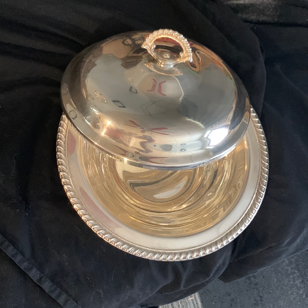 Silver plated Covered Dish 862 -Wm Rogers & National Silver Co